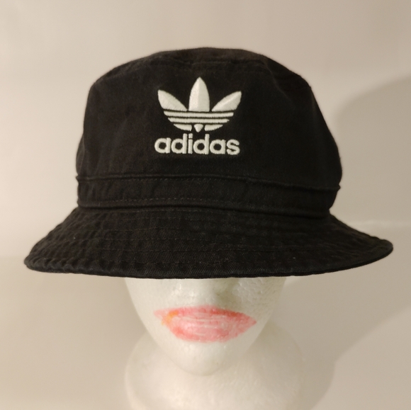 Unisex**Adidas Classic Black Bucket Hat - Picture 2 of 11